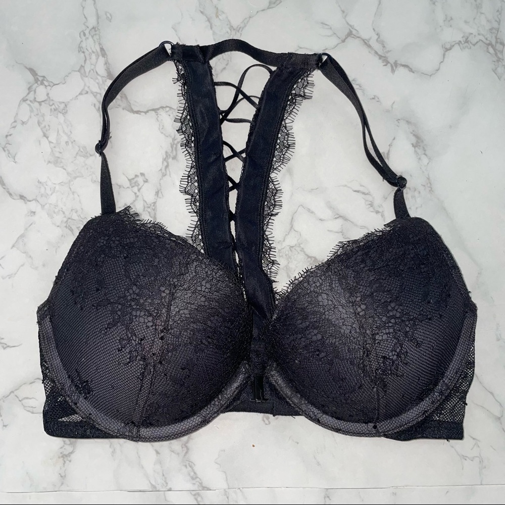 Victoria’s Secret Very Sexy Push Up Bra 32C Lace